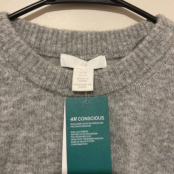 H&M Grey Sweater - Picture 2 of 3
